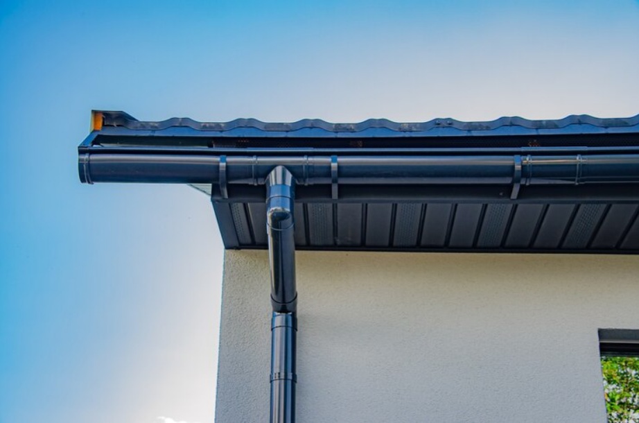 roof gutter